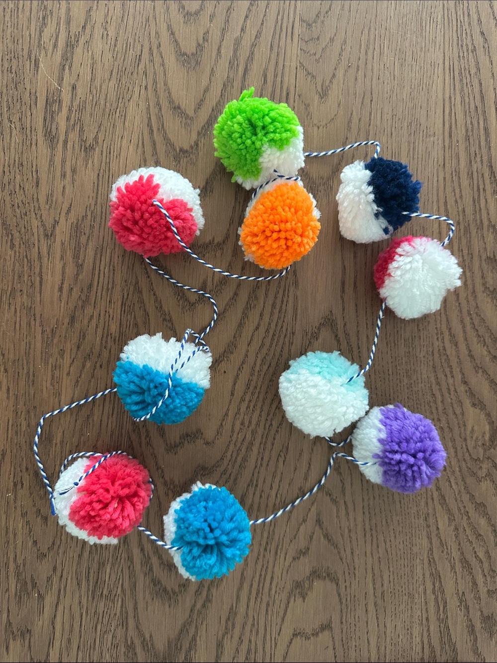 Pom Pom Garland String garland - Multicolor